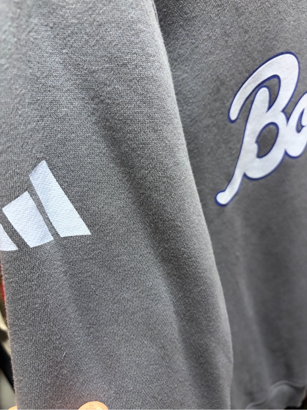 adidas Boston Marathon 2025 Gray Crewneck Sweatshirt Size Small - Picture 2 of 5